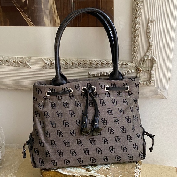 FREE DOONEY & BOURKE Bag with Signature Monogram - Picture 1 of 15